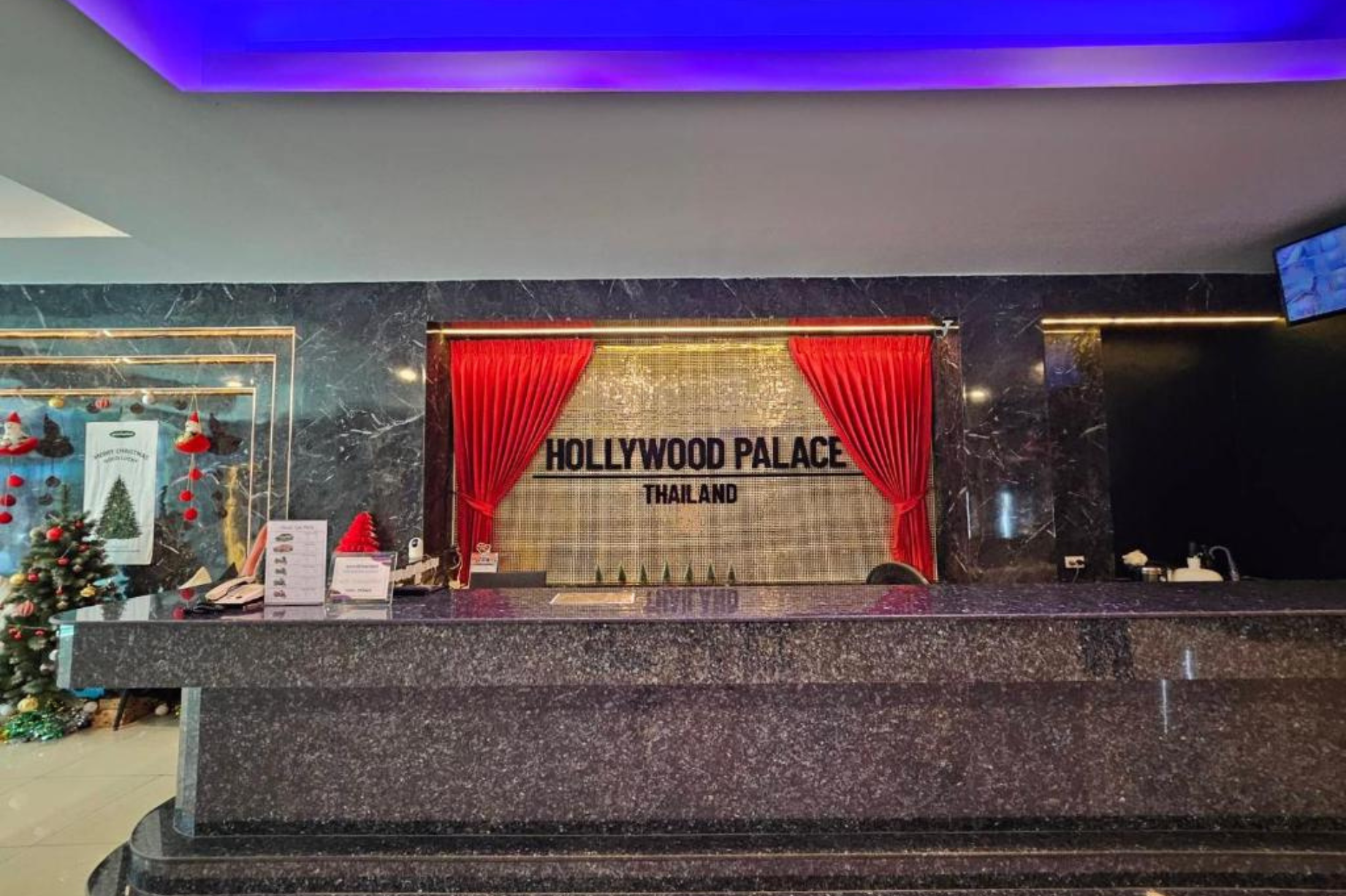 Hollywood Dannok Hotel